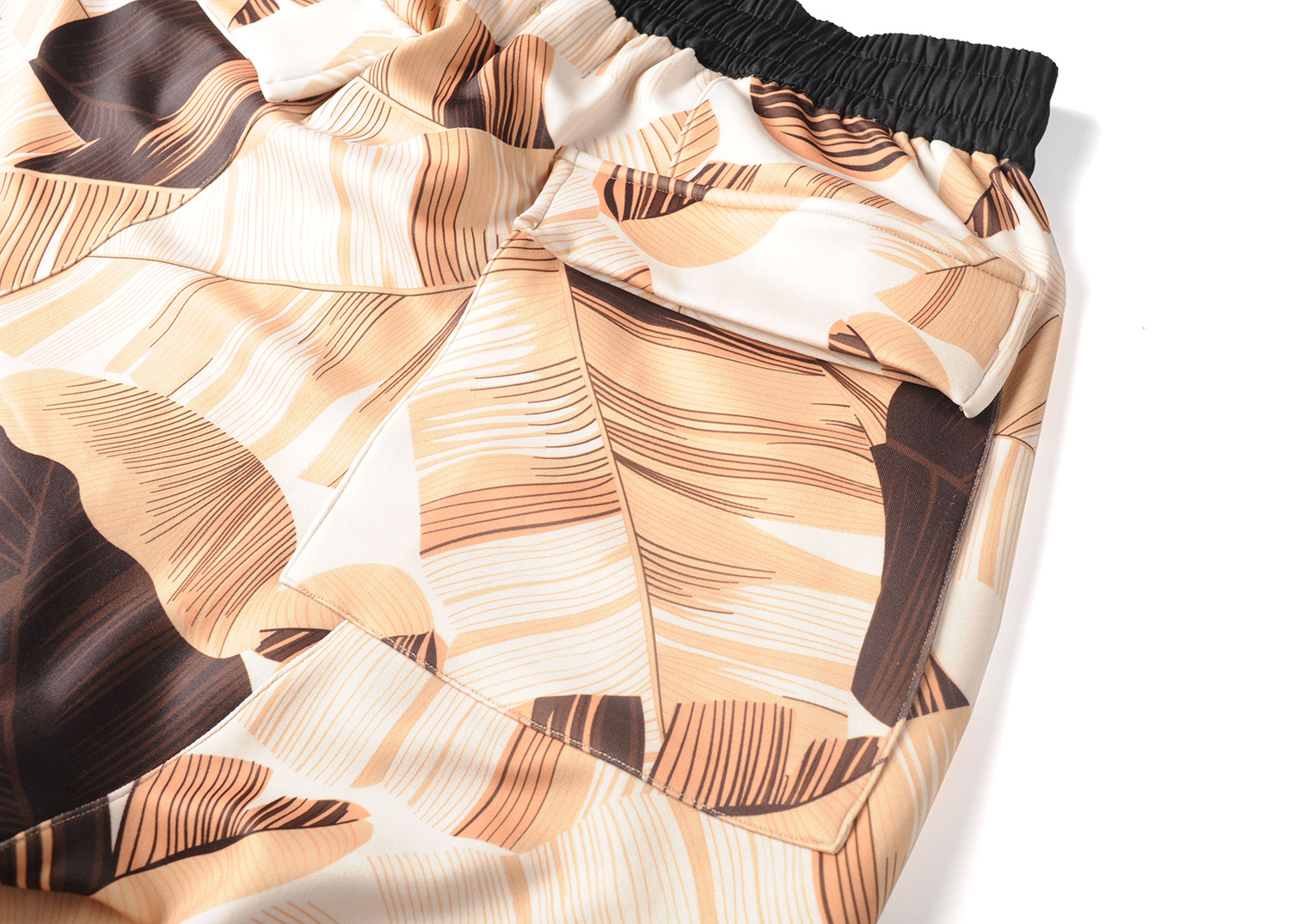 Title 22, Vintage Casual Loose Fitting Floral Leaf Shorts...