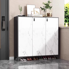 搁板、壁架;衣柜;衣帽架