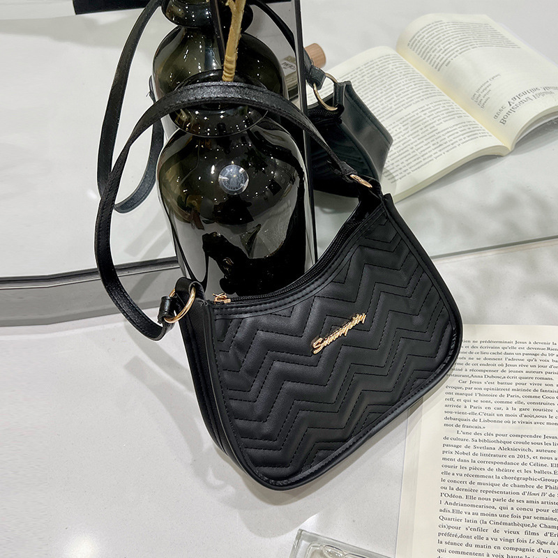 Bolso de hombro bordado bag women2023 bolso al por mayor bolso pequeño textura de nicho bolso de axila mujer