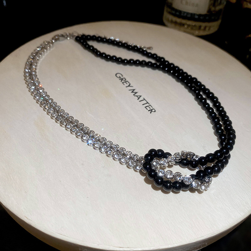 Collar de costura en blanco y negro de cristal artificial, diseño personalizado, cadena de clavícula y2k, joyería de estilo dulce y fresco de moda de moda