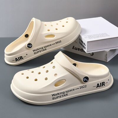 Нескользящие тапочки в стиле Crocs на платформе для отдыха, пляжные мужские тапочки, коллекция 2025 года, подходят для носки на улице, в корейском стиле, мягкая подошва, закрытый носок
