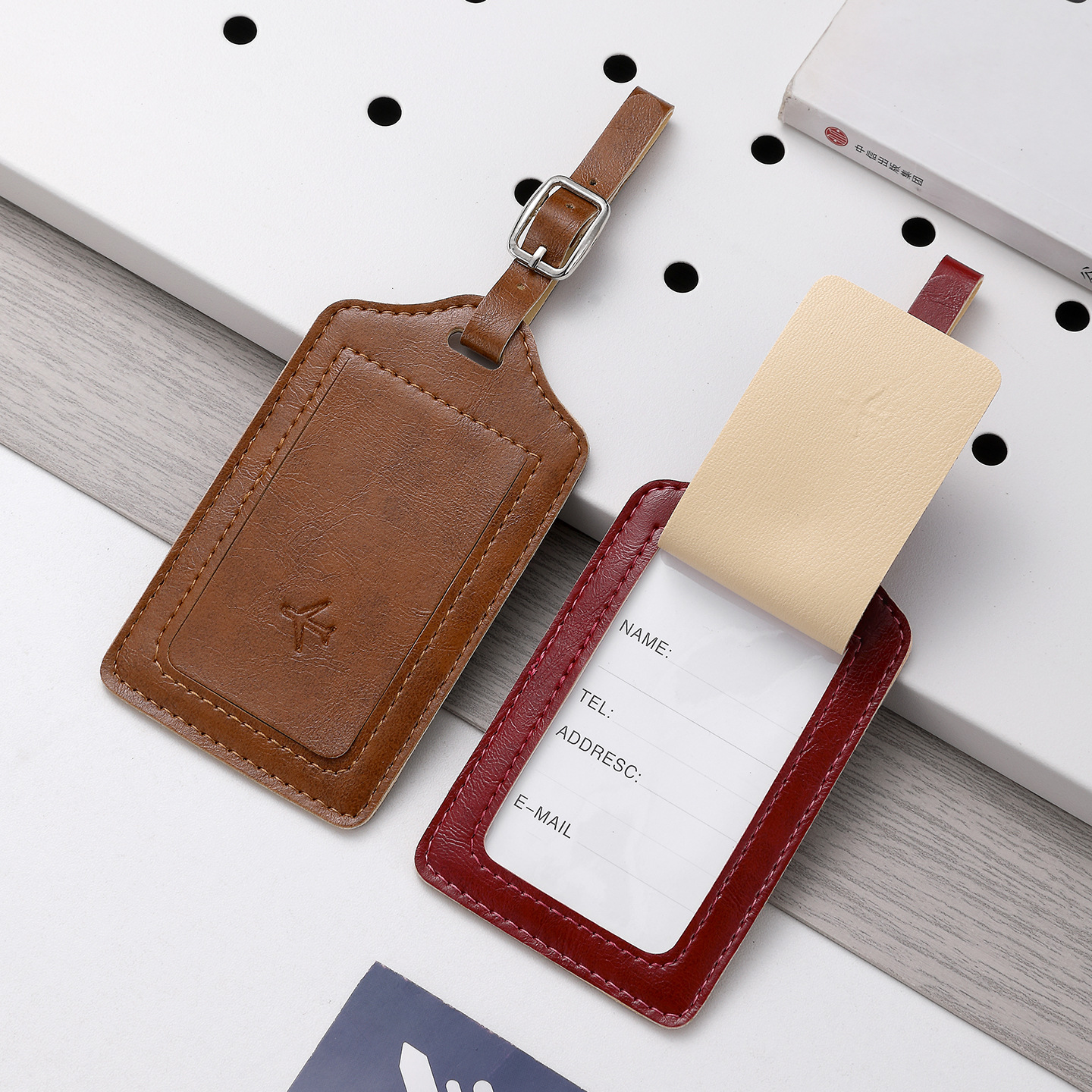 Etiqueta de equipaje transfronteriza Etiqueta de embarque Etiqueta de identificación de pérdida Etiqueta de identificación portátil Etiqueta de embarque Etiqueta de embarque Etiqueta