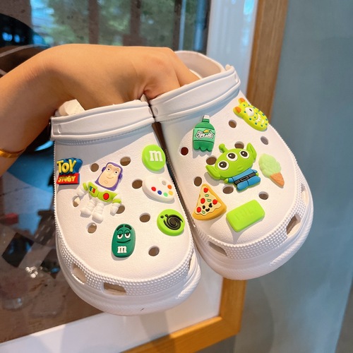 DIY Hole Shoes Shoe Clips Cartoon Soft Silicone LED Flash Klein Blue Toy Story Shoes Flower Detachable