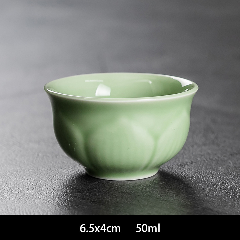 Celadon Zen Lotus Rhyme (Teacup)