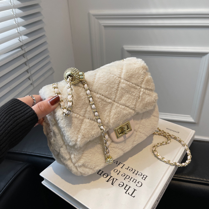 dames 2024 nieuwe kettingstijl diamant raster enkele schouder crossbody pluche tas_voghion.com