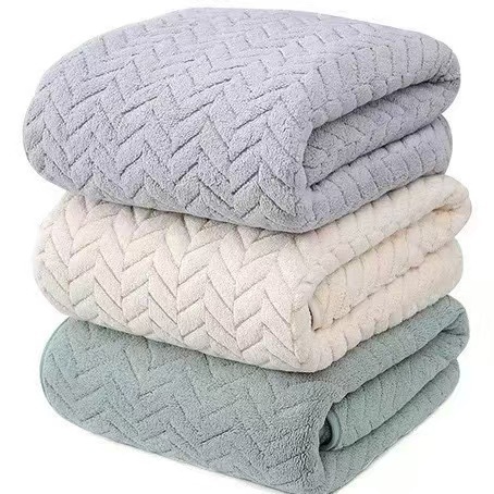 Light gray + off-white + light green