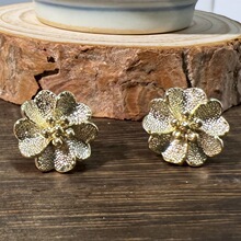 �羳�¿����Ů�p�ݚW���߼��ЌW������ɫ���|�h���~������l