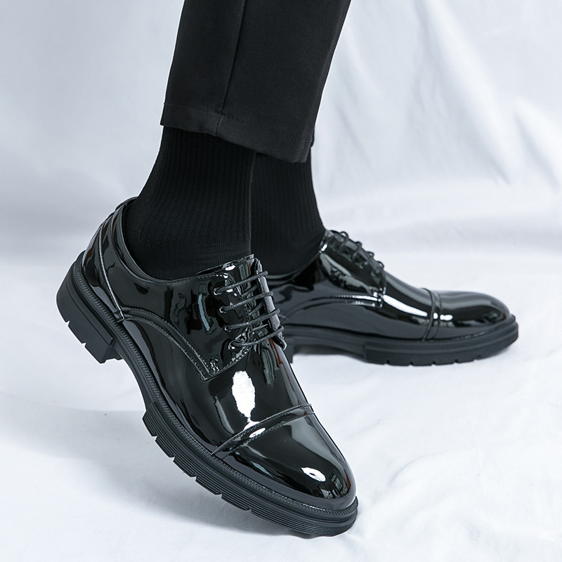 Transfronterizos de tamaño grande otoño nuevos zapatos de cuero casuales de moda para hombres zapatos de negocios de moda coreana novio zapatos de boda image 5