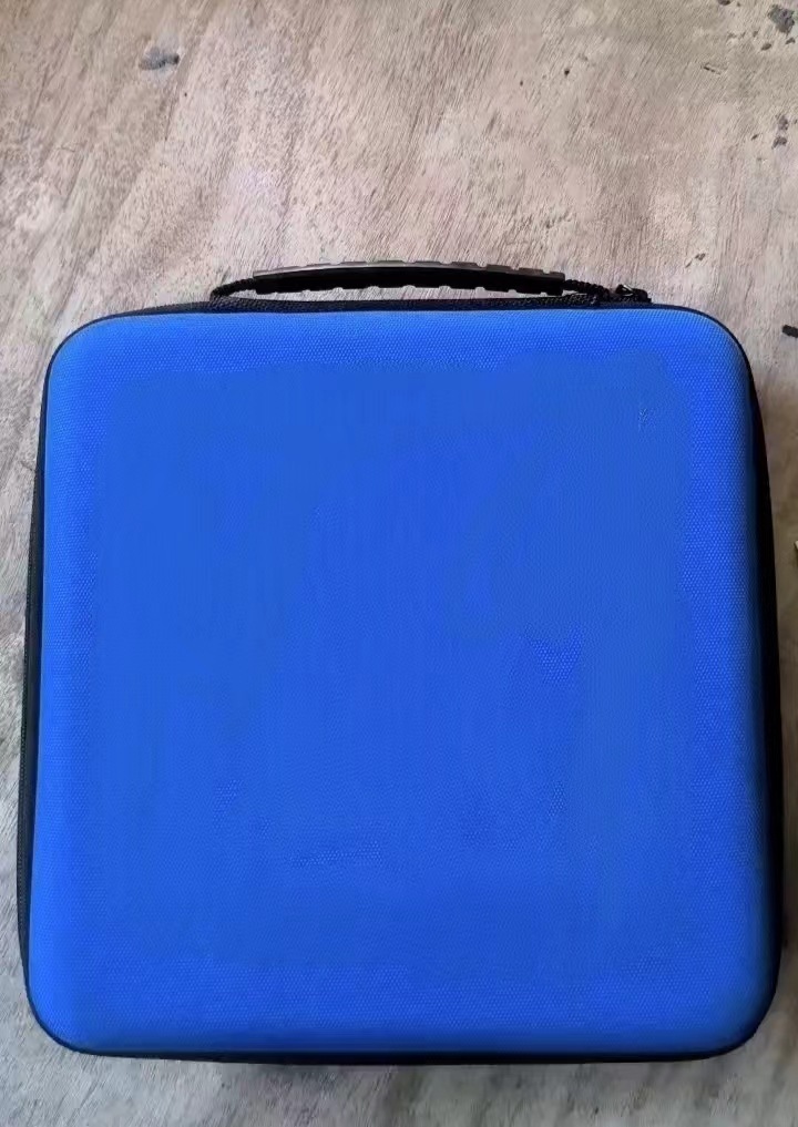 광장 21 × 21*6 300