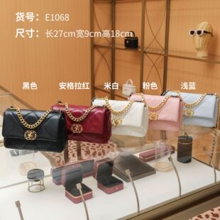 �r��С����2025С���L���朗l�i�۰�ܛƤŮ���μ��б�����Ů