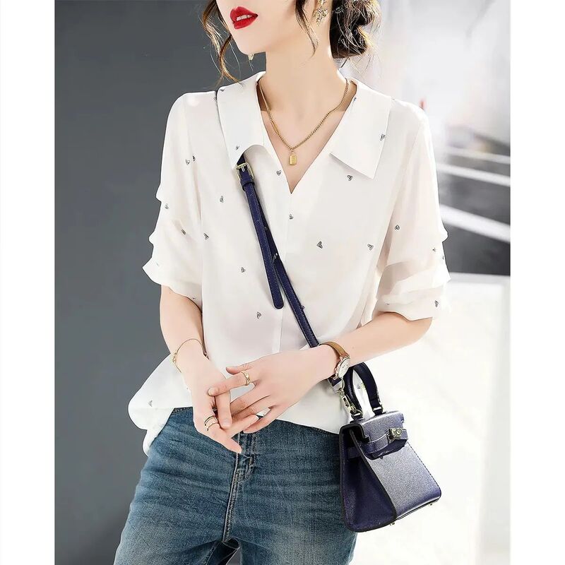 V-Neck Printed Women's Shirt 2025 Summer New Fashionable Casual French Style Elegant Slimming Age-reducing Pullover T-shirt Trendy