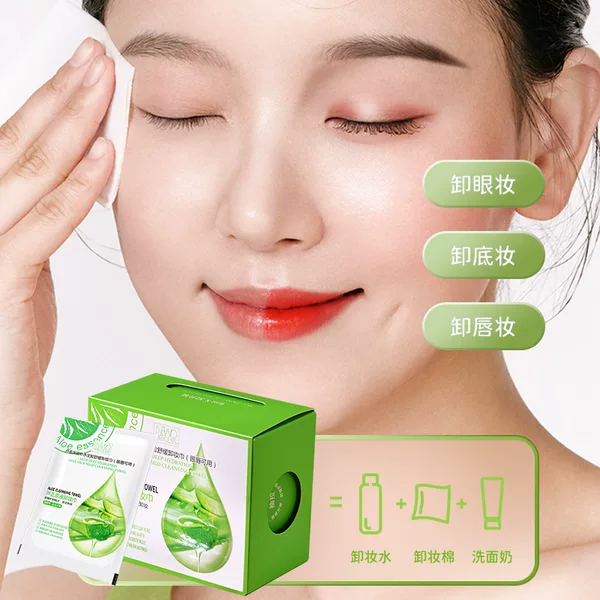 Aloe vera cleansing wipes, 32 individually wrapped wipes, gentle cleansing for eyes, lips, and face, no rinsing required, provides hydration