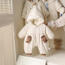 婴儿棉衣加绒加棉厚款新生儿韩系洋气连体衣糖果口袋宝宝外出服冬