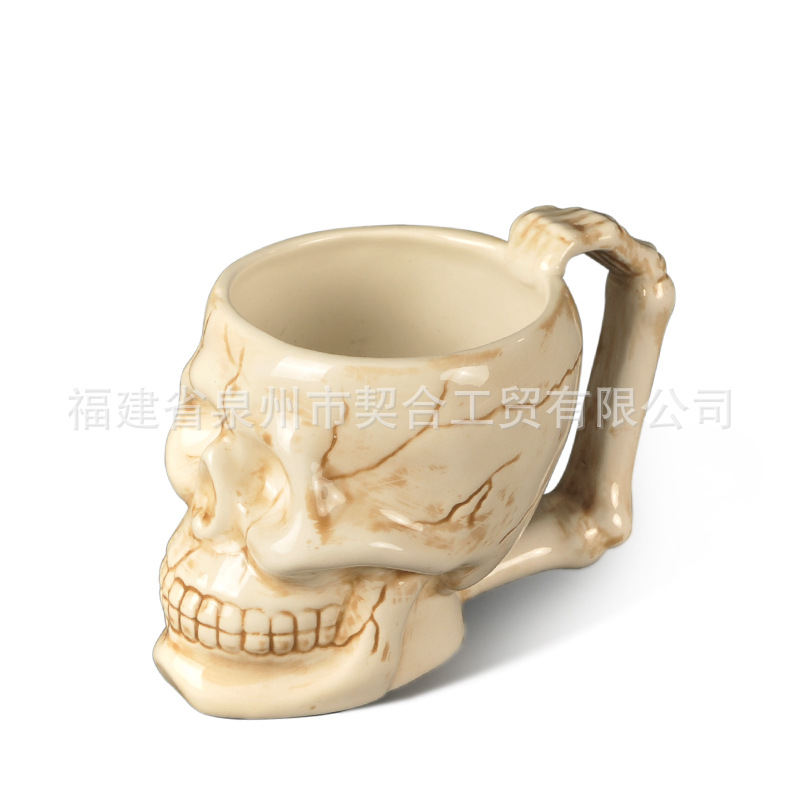 Taza de calavera creativa cuidadosamente seleccionada Taza de cerámica del festival de fantasmas Taza de cerveza de Halloween Taza de leche tridimensional 3D