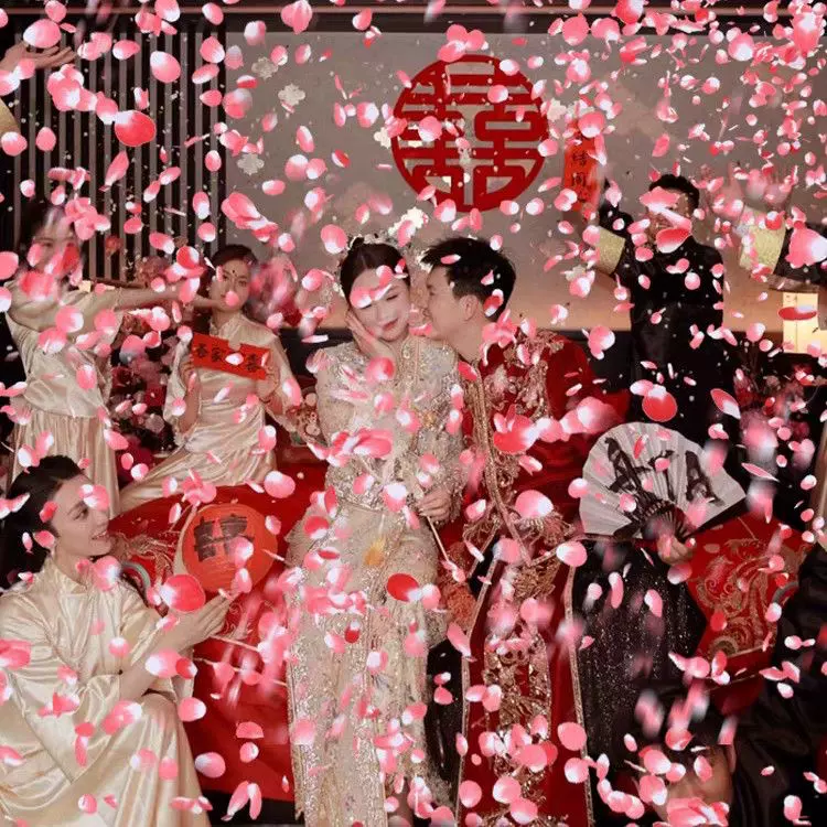 花瓣雨求婚订婚礼花筒直播间告白表白氛围结婚礼炮喷花筒手持彩炮