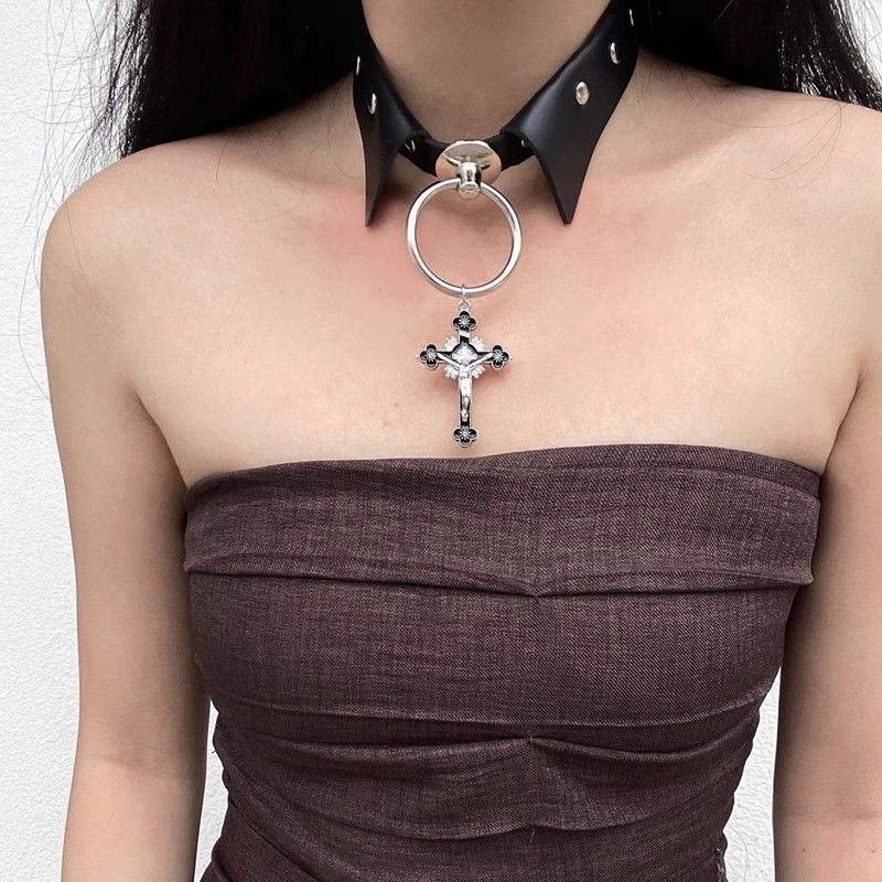 Choker Necklace, Retro Solar Sun Pendant, Universal Denim Style, Adjustable Fit