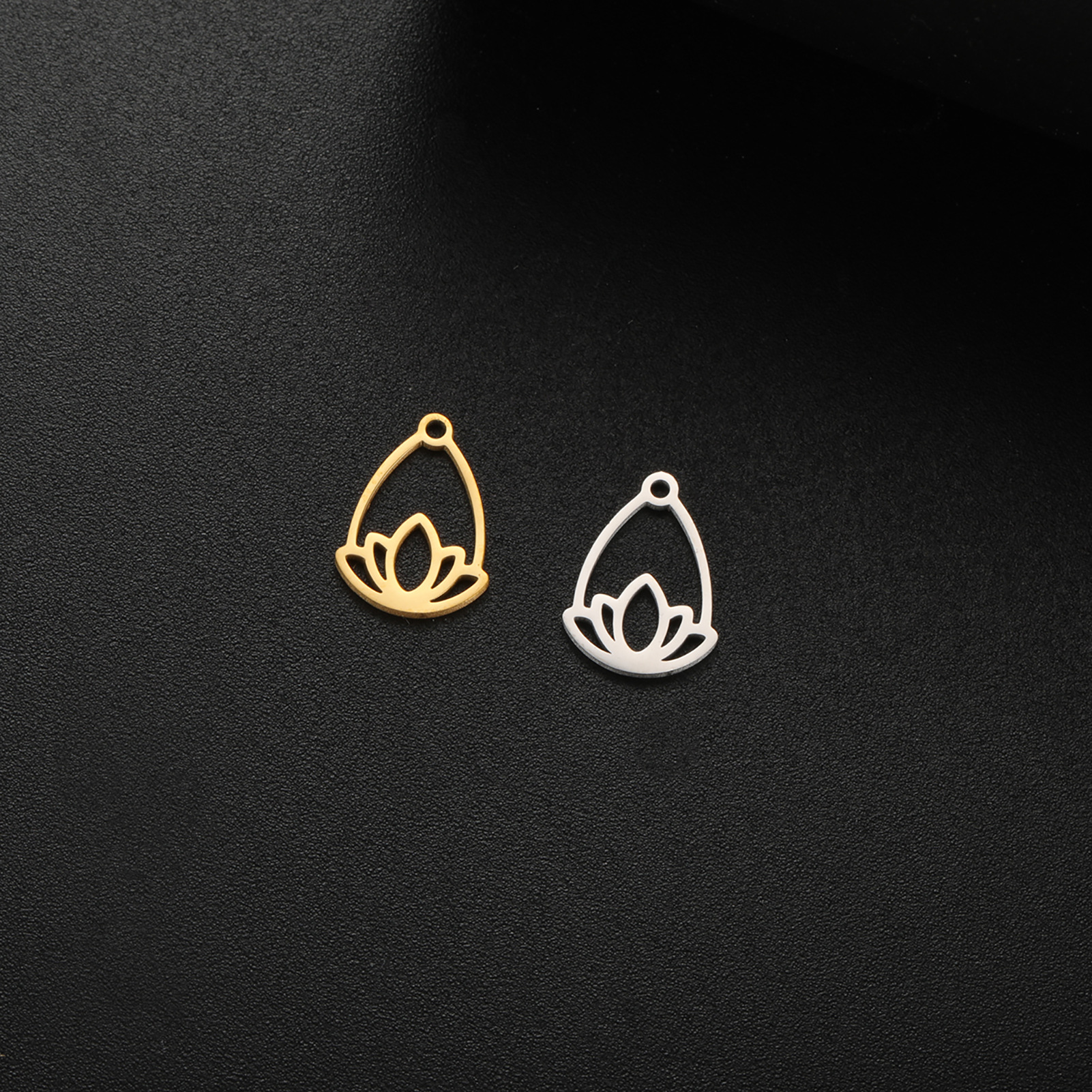 2g Weight Pendant Jewelry Making Type DIY Jewelry Accessories Classification 1 Piece Quantity Stainless Steel Material Leaf, Flower Pattern Polished Finish Plating Design Simple Style Style 1 Piece Stainless Steel Leaf Flower Polished Pendant 1