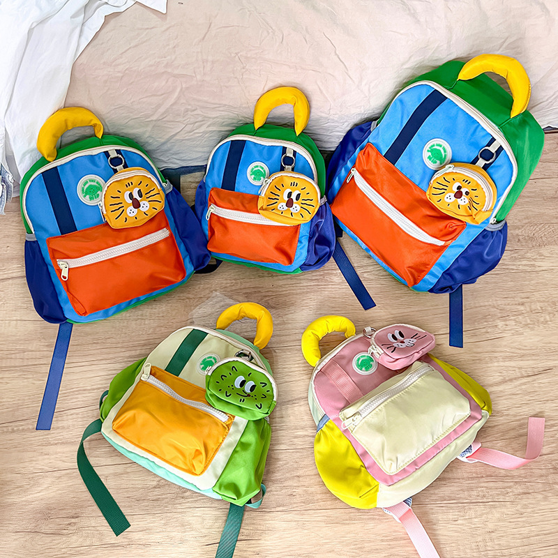 幼稚園・小・中学生向けランドセル、おしゃれなコントラストカラー、かわいいペンダント付き子供用リュック、漫画親子リュック|undefined