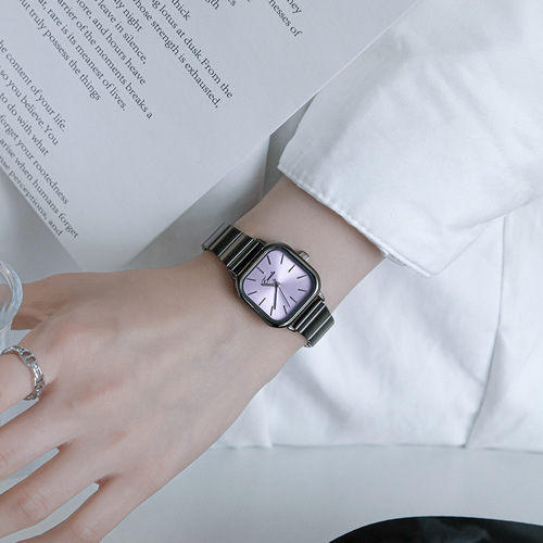 EAVANLIN new niche quartz watch simple literary lady small square watch fashionable piano strap watch