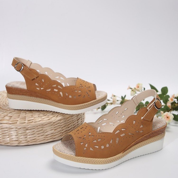 fashionable comfortable slippers wedge heel