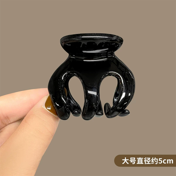 Big, glossy, 5cm