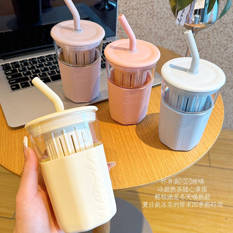 Instagram-worthy, high-quality straw cup with breakfast design—leak-proof, ins-style glass mug perfect for offices, available wholesale