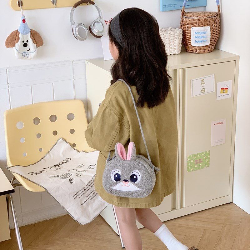 2025 otoño y invierno nuevo bolso para niños caricatura lindo animal peludo bolso de hombro pequeño bolso de cambio ligero