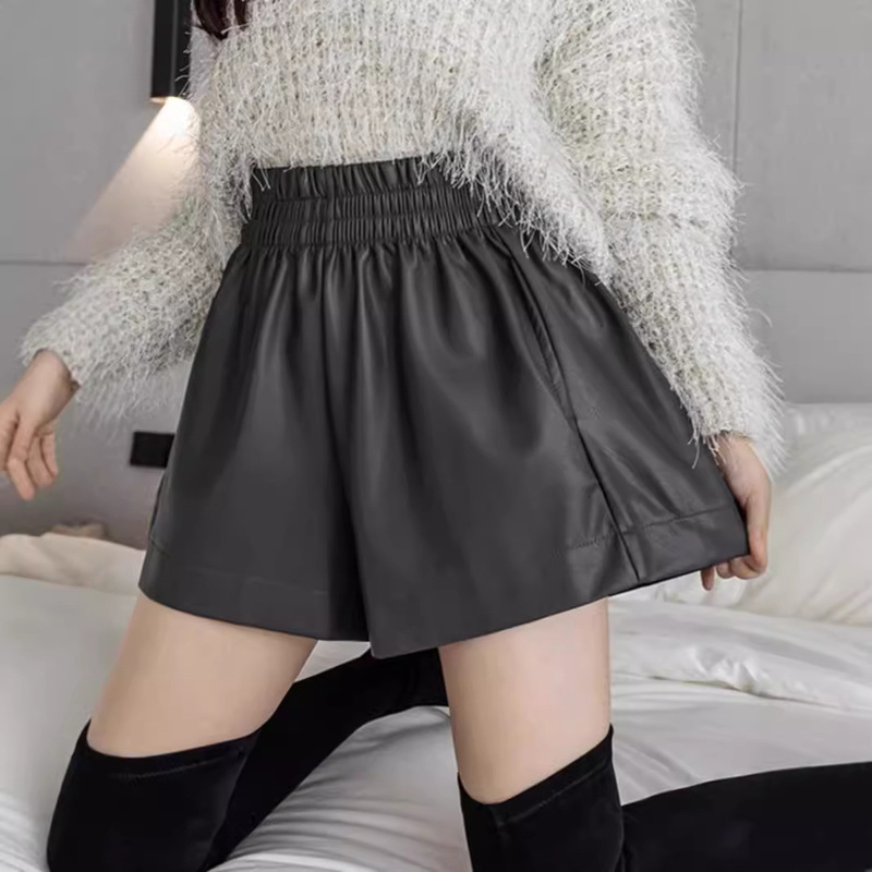 PU Leather Shorts Casual Loose High Waist Wide Leg Pants Women's 2025 Autumn and Winter New brown A- Shaped Base Boots Pants PU Leather Shorts Casual Loose High Waist Wide Leg Pants Women's 2025 Autumn and Winter New brown A- Shaped Base Boots Pants