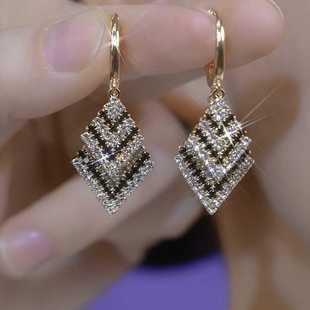 New Style Elegant Houndstooth Earrings Noble Super Flash Earrings Women's Fashion All-match Elegant High Elegant Ear Buckle