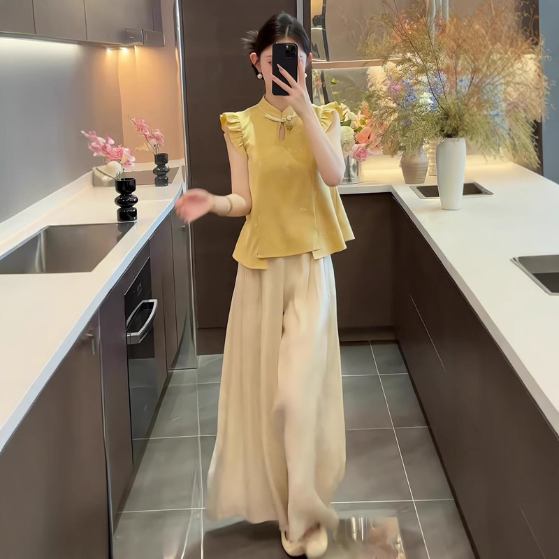 Yellow shirt