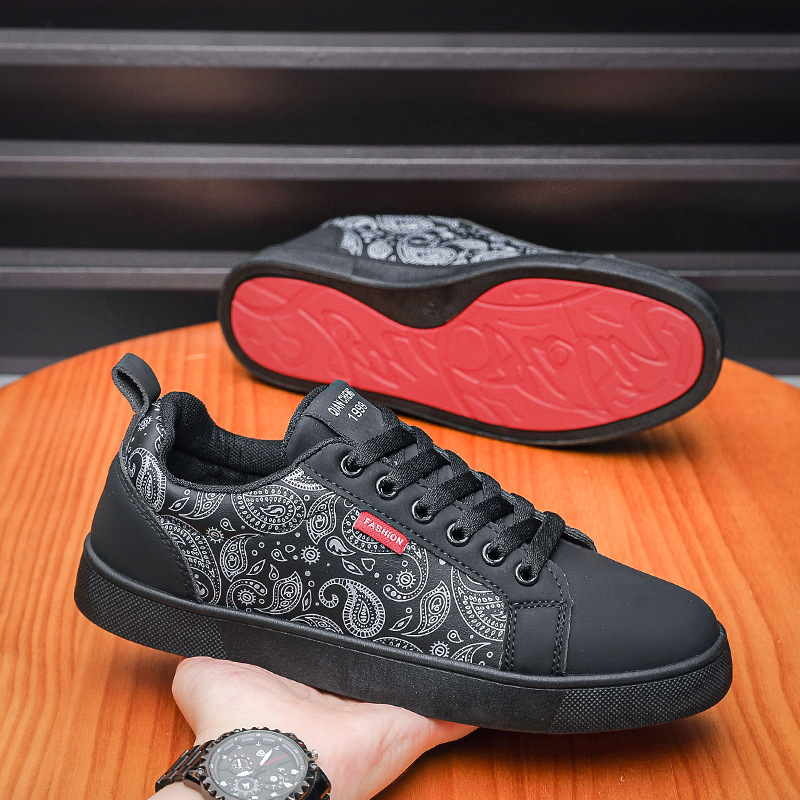 Men's fashionable paisley designer student sports black dirt-resistant work trendy German training shoes casual new style Men's fashionable paisley designer student sports black dirt-resistant work trendy German training shoes casual new style
