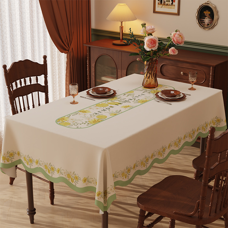 잎이 많은 레몬