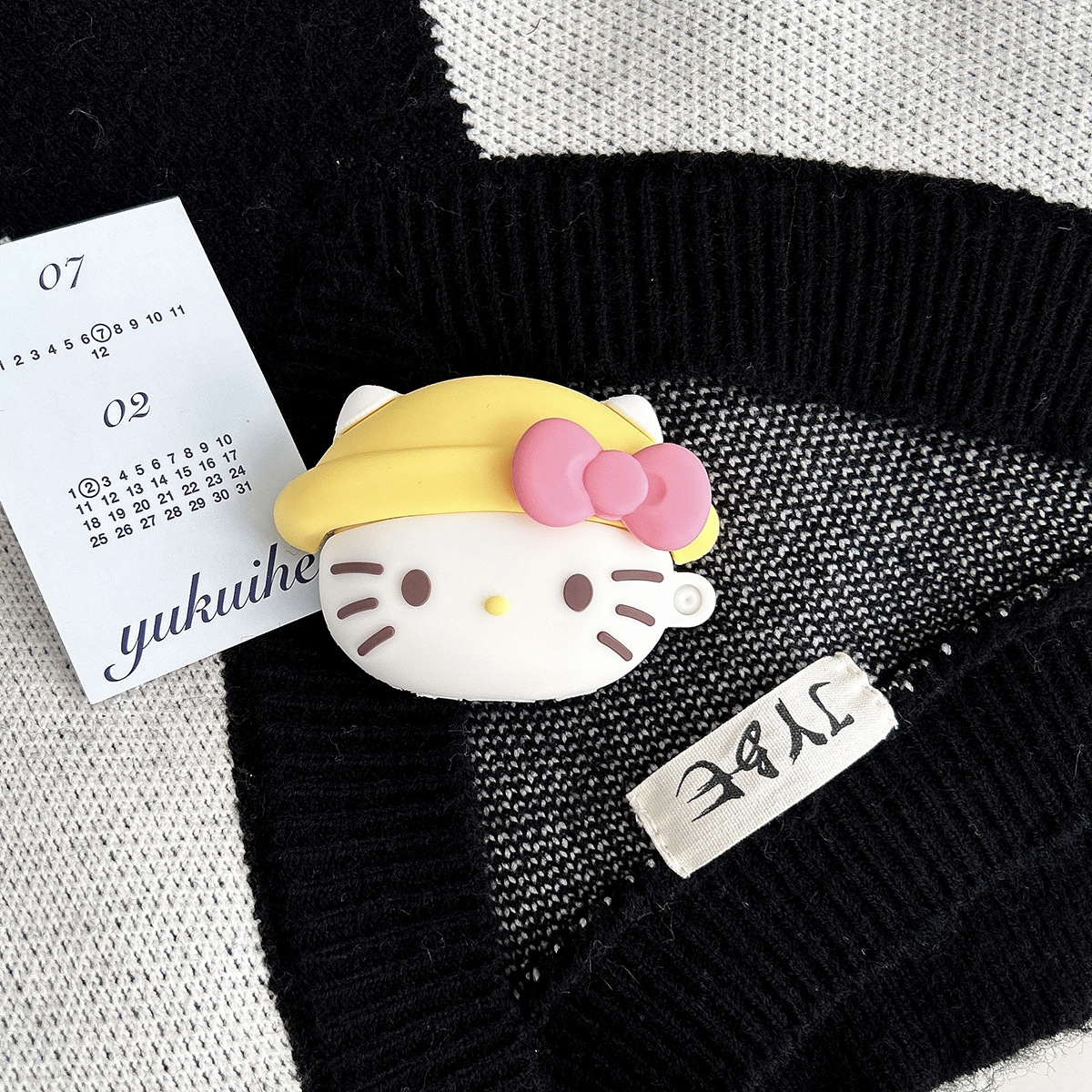 Personalidad de dibujos animados sombrero amarillo kt gatos Apple AirPods 1 / 2 auriculares Bluetooth pro cubierta 3 para silicona suave
