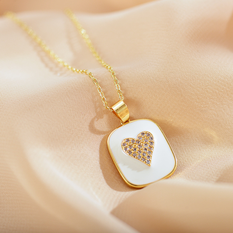 Fashion Heart Shape Alloy Copper Enamel Rhinestones Pendant Necklace display picture 6