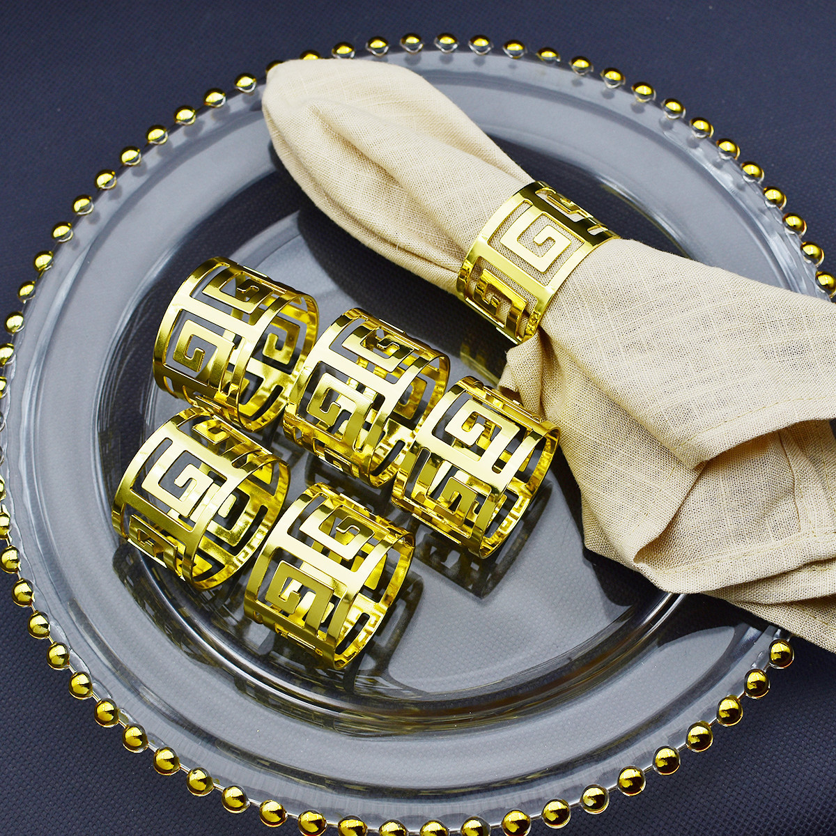 001 hotel descuento de decoración suave anillo de servilleta americana de estilo europeo anillo de servilleta hueca de metal hebilla de servilleta 1 yuanes