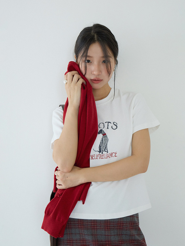【欧凡】喜庆红撞色刺绣小花长袖针织开衫女秋冬新款显瘦毛衣3196|undefined