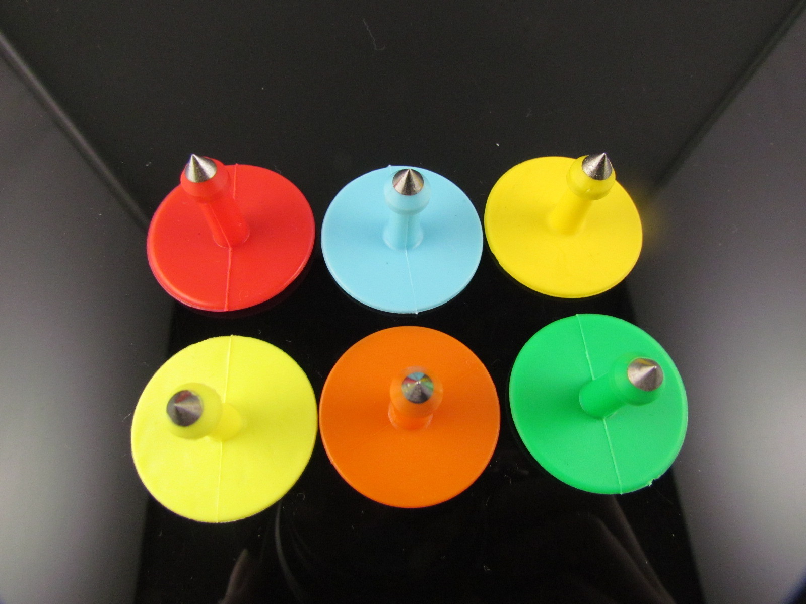 供应耳标主标，TPU公标，聚氨脂材料，耐高低温公标，和母标使用