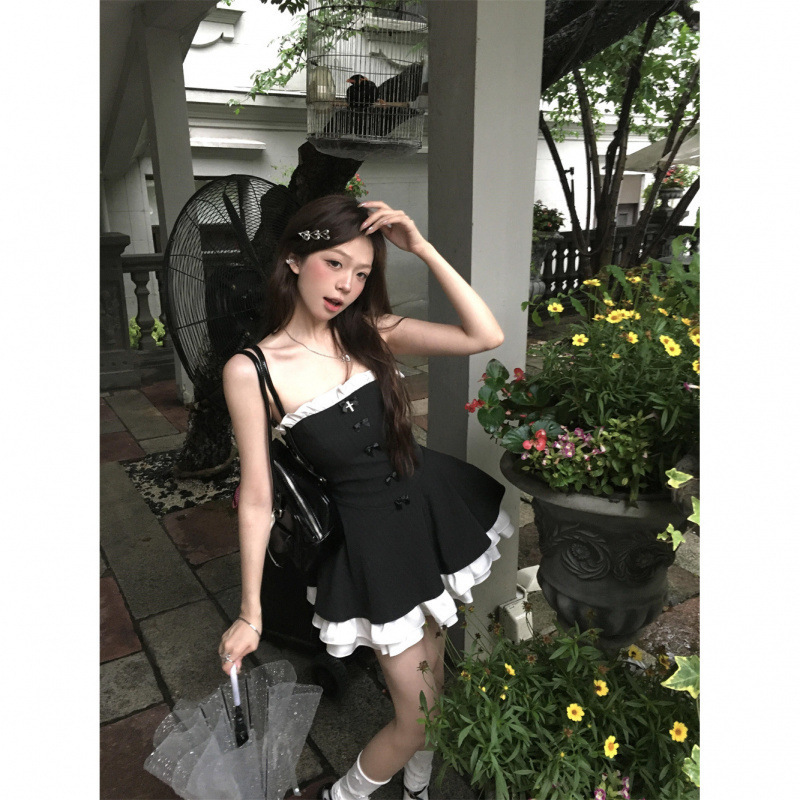 纯欲风蝴蝶结设计抹胸连衣裙夏季新款辣妹气质收腰显瘦蓬蓬短裙女