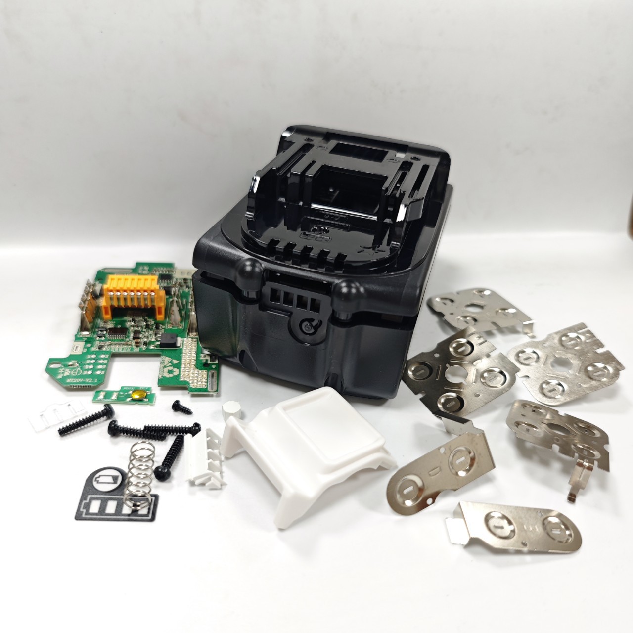 牧田18V10芯18650带灯一体套料外壳保护板镍片螺丝弹簧1860套料