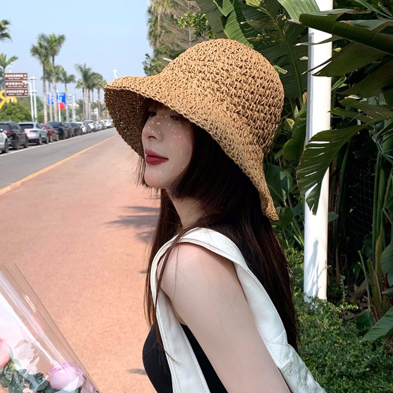 Women's Simple Style Solid Color Wide Eaves Straw Hat display picture 4