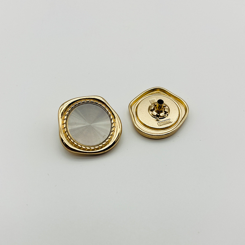 金属纽扣599933.jpg