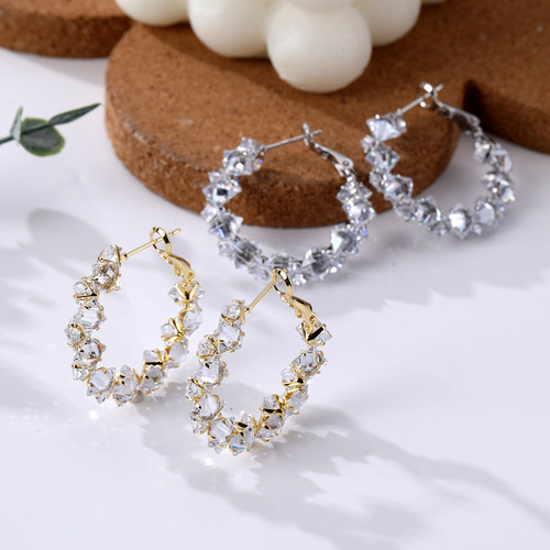 Elegant European and American Cross-border Exquisite Full Diamond Earrings, Unique Design, High-End, Light Luxury, Chic Women's Earrings