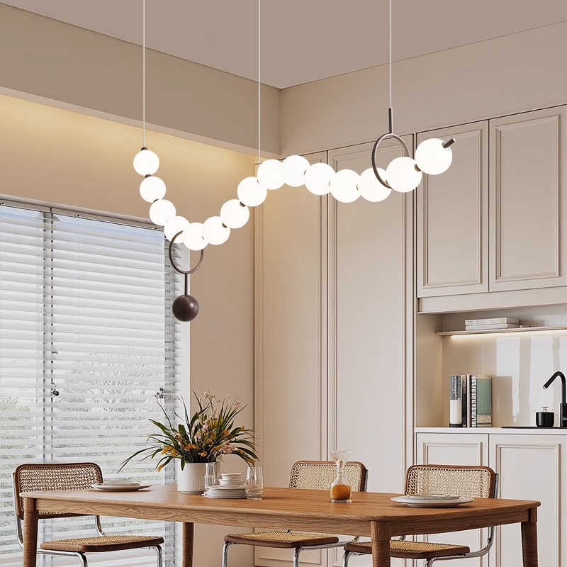 Lámpara de collar bar chandelier restaurante creativo estilo antiguo simple mesa de comedor diseño francés principal medieval comedor moderno bola