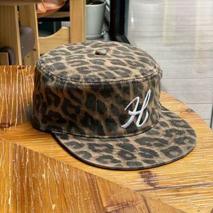 ��Tou���¿�y�r��С��ƽ�����ñŮ�͹Ž��^�������e�ٴ��Ʒ