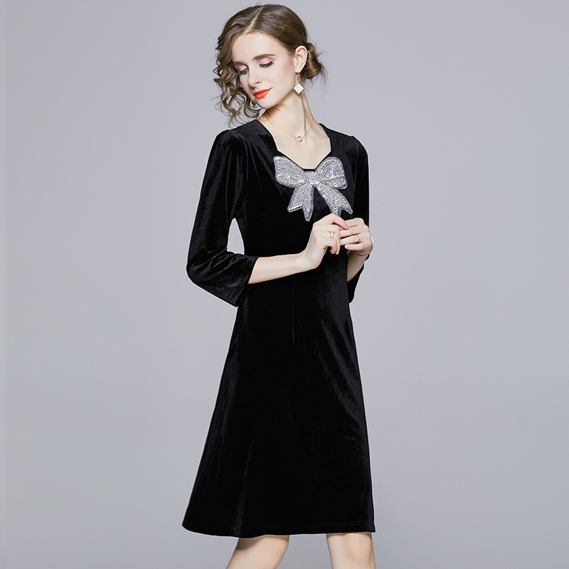 Demi-season retro dress