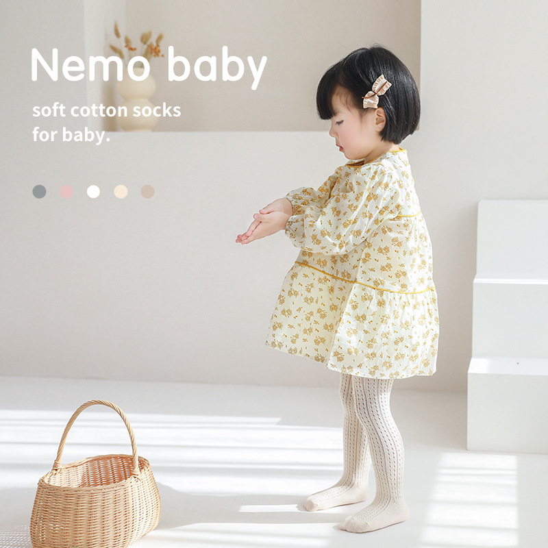Primavera y el verano de los bebés polainas algodón peinado sin hueso mono malla desgaste exterior lindo los niños delgados pantimedias