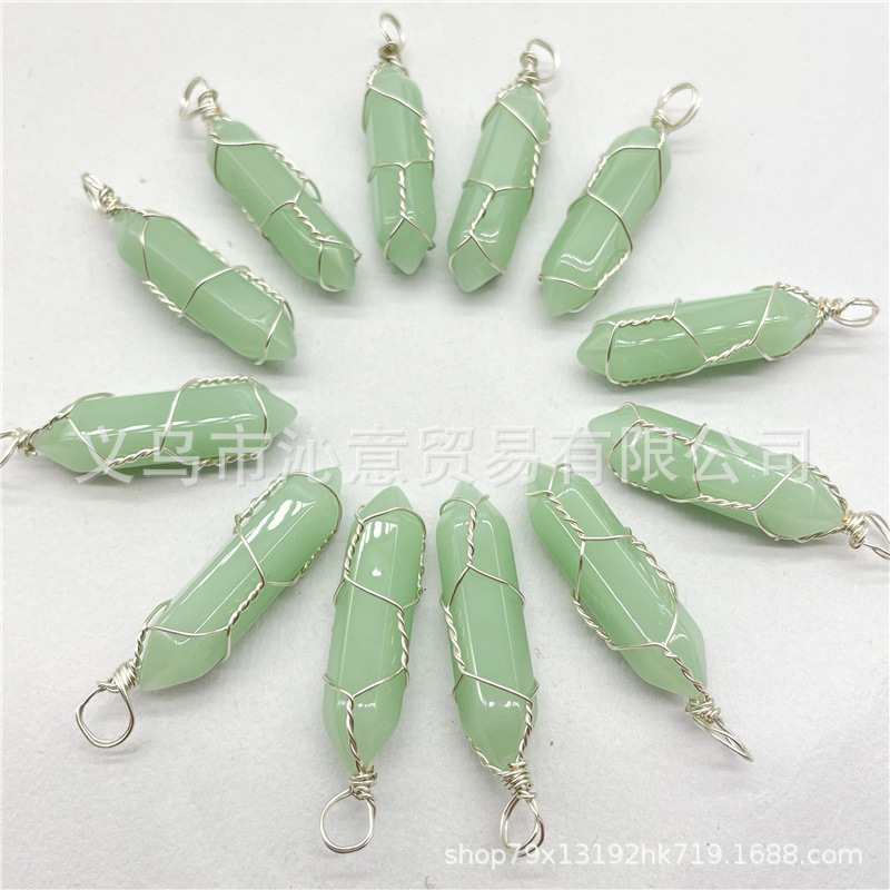 Comercio exterior caliente bobina hexagonal columna colgante collar de cristal natural hecho a mano de plata hilo bala joyería al por mayor