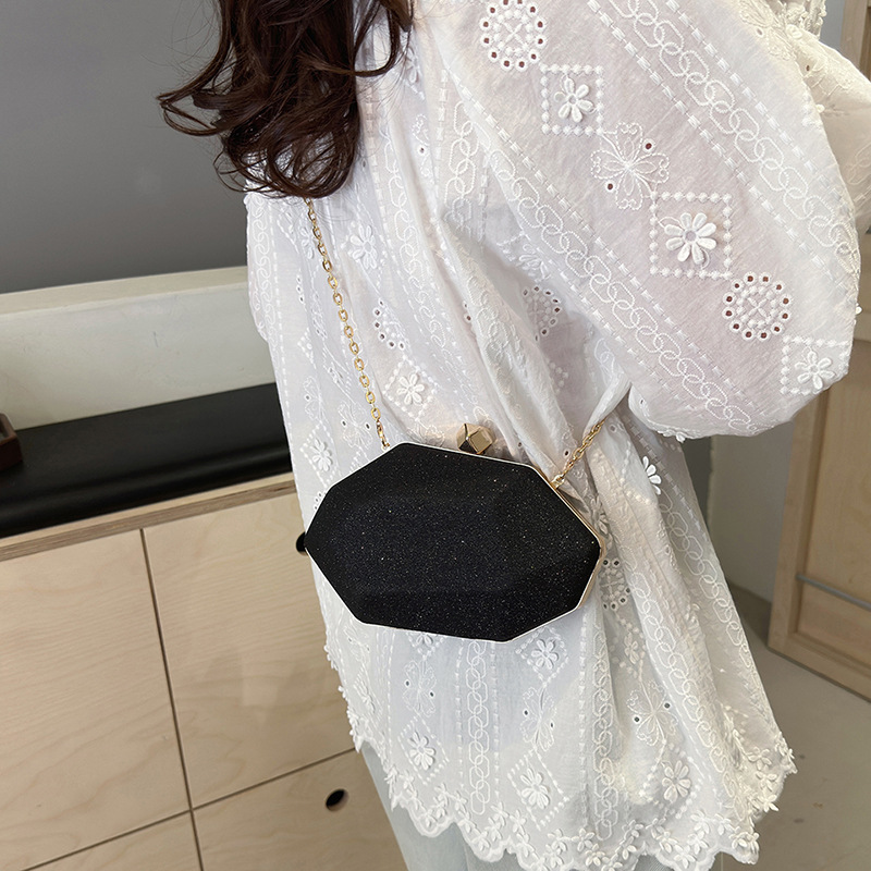 Bolso de mano transfronterizo europeo y americano 2024 nuevo estilo de moda bolso de hombro de sequillas red retro bolso de cena de cadena