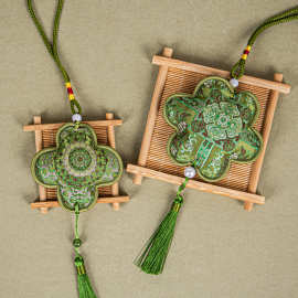 古风香包定制绿色传统祥纹花朵异形香囊珍珠流苏吊坠手工香囊香袋