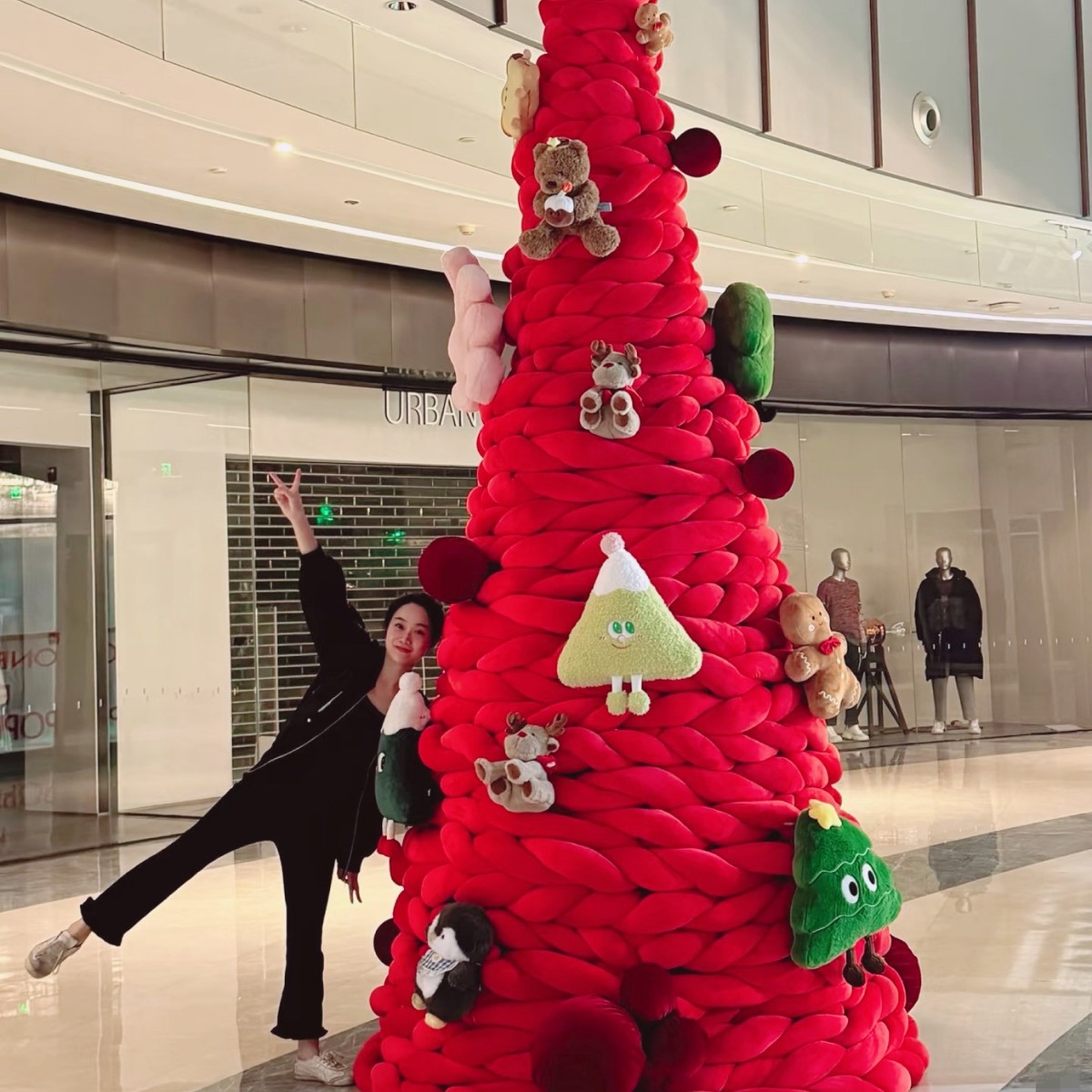 Christmas Tree 2026 New Model Plush Icelandic Yarn Mall Scene Decoration DIY Wrapping Strips Christmas Tree Material Kit